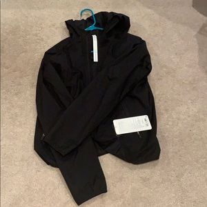 Lululemon windbreaker
